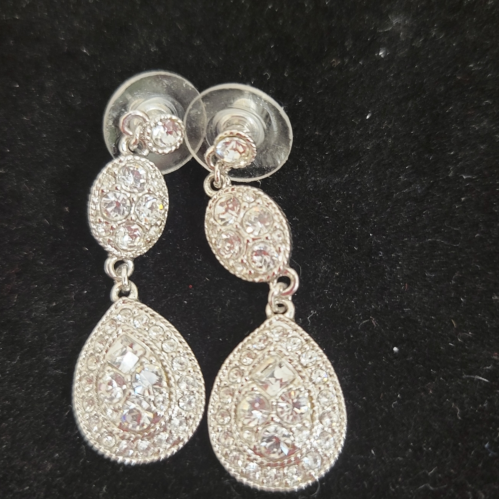 Givenchy earrings - Picture 2 of 6